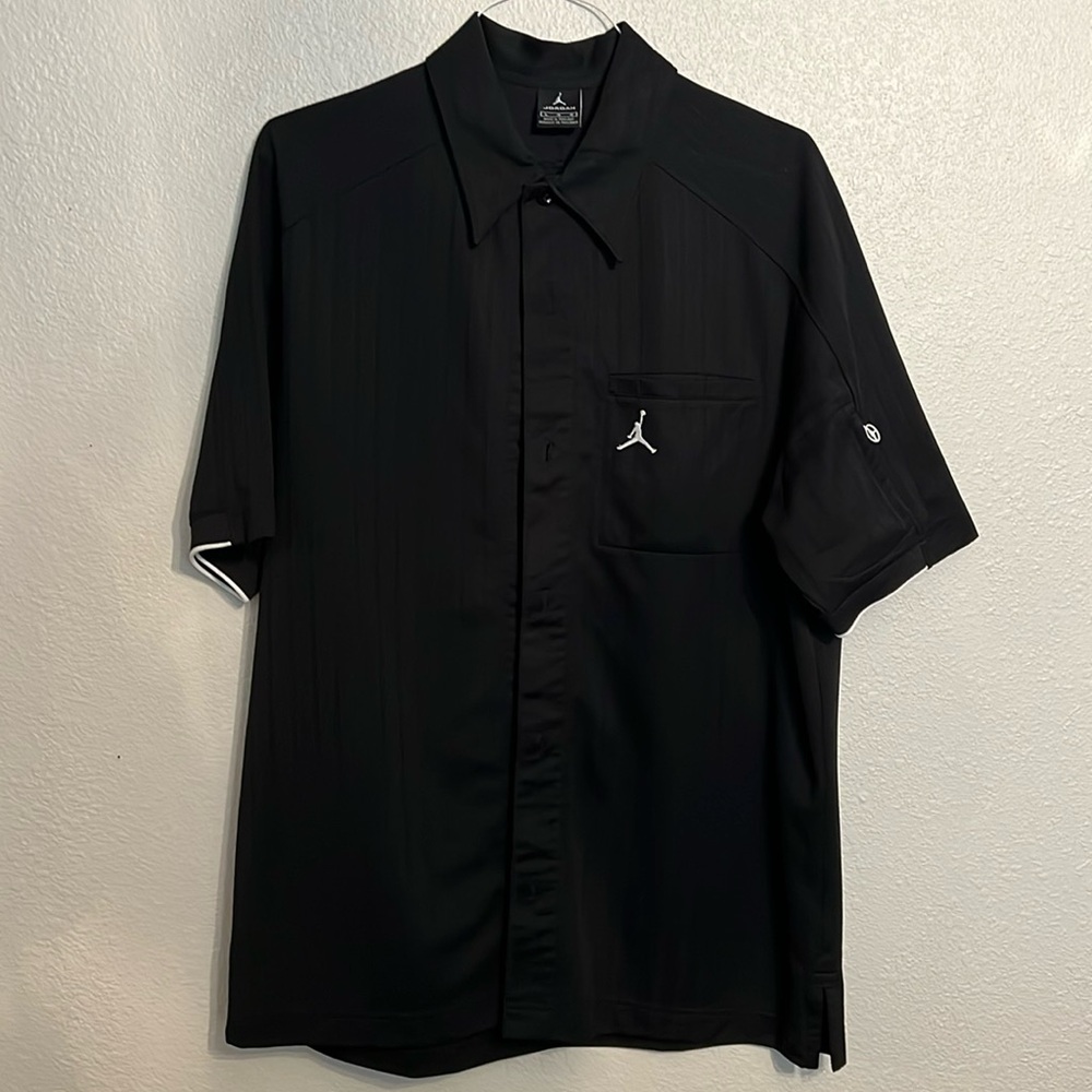 Mens Vintage size large Jordan shirt